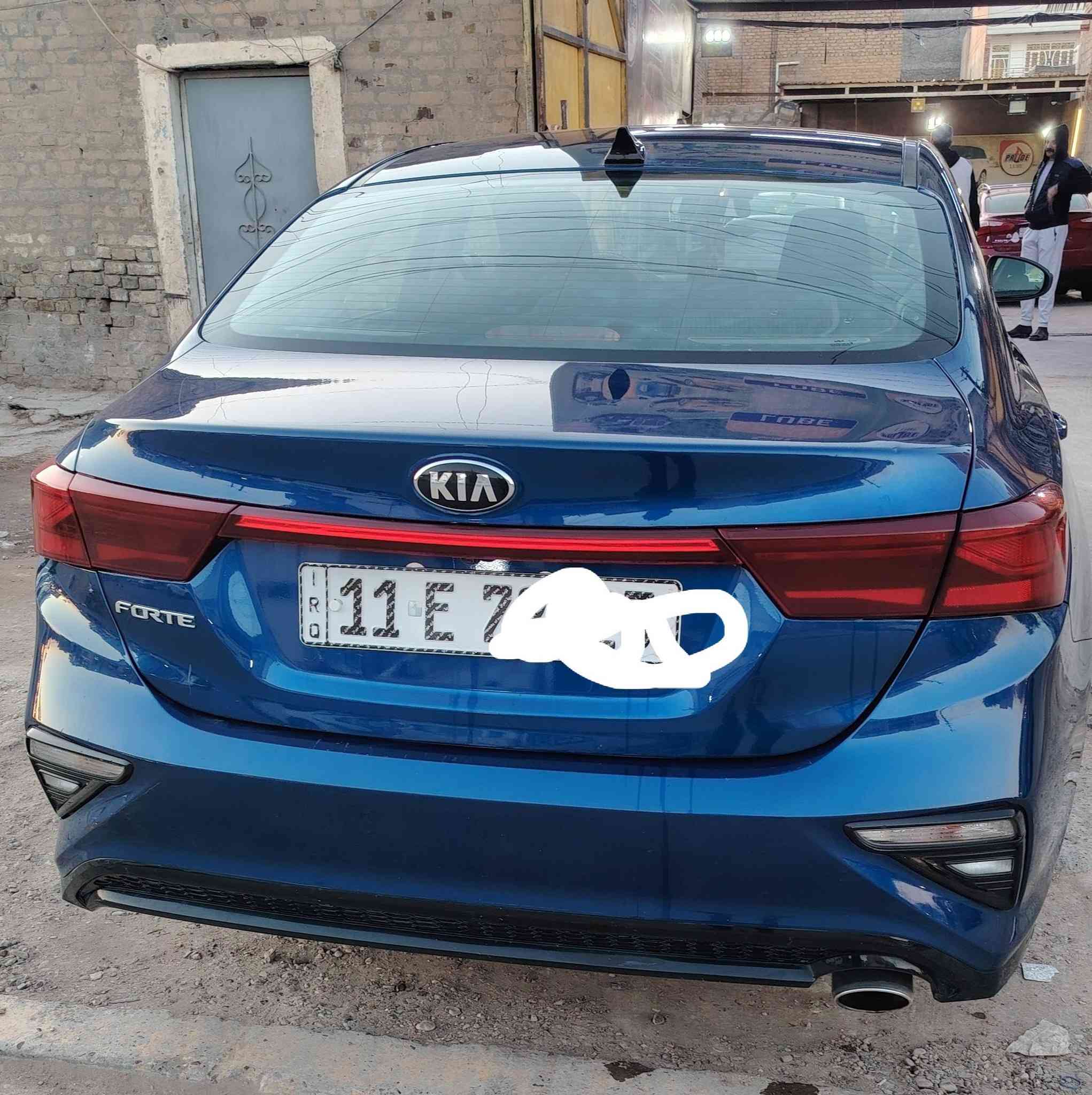 السلام عليكم  فورتي 2021 امريكي للبيع
ماشيه 53 
محرك 2000 دوش 
ثلاث انضمه قياده 
المواصفات نص فول 
تحكم ستيرن جهتين
شاشه بلاديه 
المحافضه على المسار 
مانع انزلاق 
ويل كب بلادي 
حادث امريكا بنيد نفسه مصلح وبارد بل جاملغات 
صور الحادث والسونار مرفقات بل منشور 
السياره خير من الله 
مكاني بغداد المشتل 
رقم بغداد باسمي 
السعر 145 وبيها مجال
للاستفسار الاتصال فقط
*********** ابو حسين
