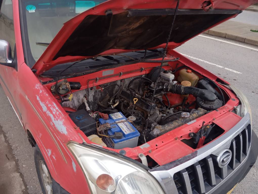 گۆنا مۆدێل 2006 مەنەفێست مەکینەی بیلاد کابرێتەیە  گێڕو مەکینەی بەشەرتی وەستا چوارتای ناوپاکەتی لێدراوی نییە مەکینەی نەکراوەتەوە تەبریتە  توندوتۆڵە ماڵی کارو کاسپییە شوێن حاجیاوا نرخی 30گەڵا *********** رانية, السليمانية
