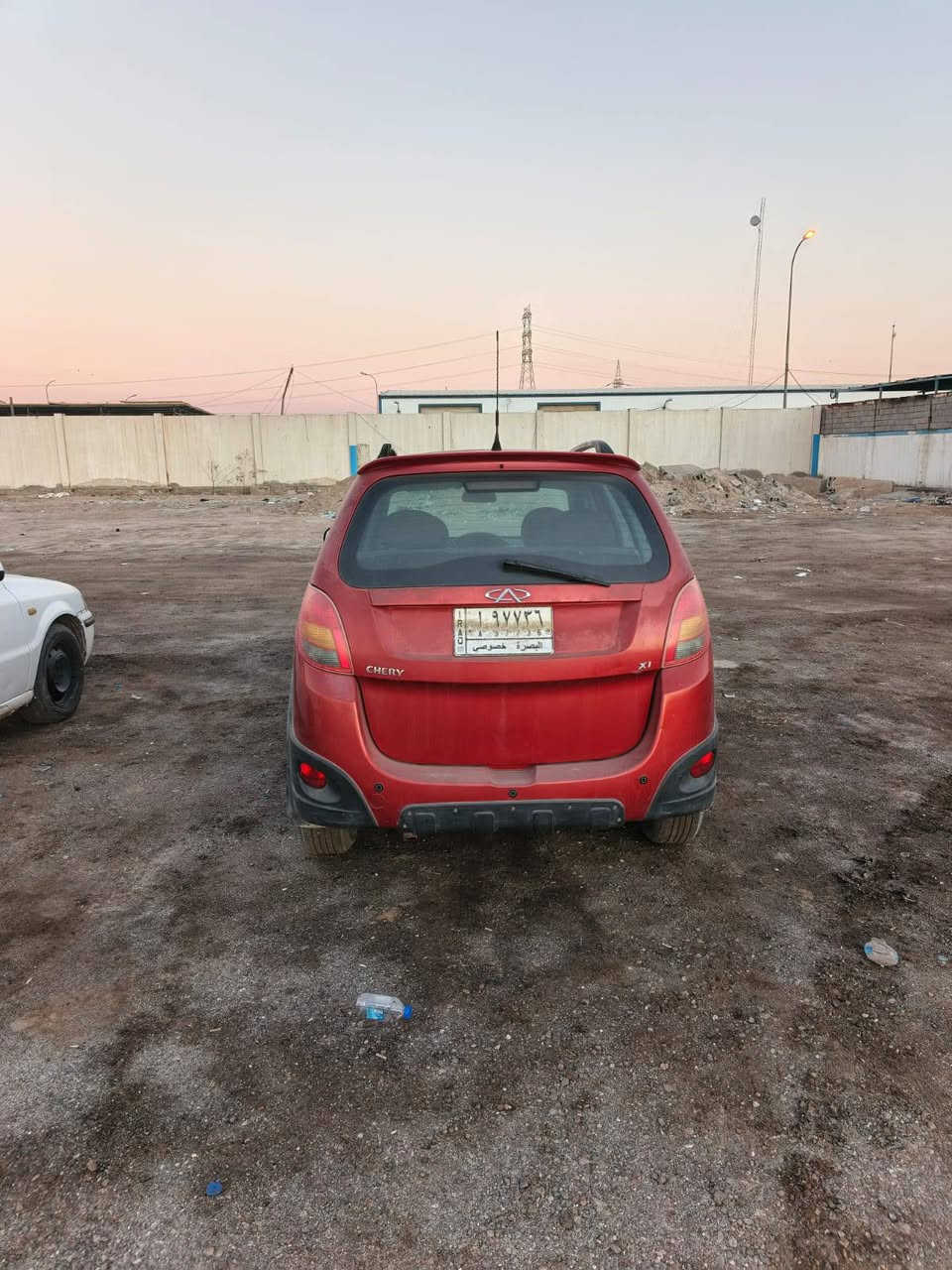 سلام عليكم شيري X1 نظيفه موديل14كير ومحرك مكفولات سياره جديده ونظيفه. تبريد ثلج تخم تاير جدد بل چيس باتري  حساسات جديد وتحويل ثاني يوم سعر40 وبيه مجال للشراي مكاني البصره شط العرب  الرقم***********
