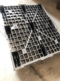 عندي 140 قطعة للبيع سعر جدا مناسب 07705203565