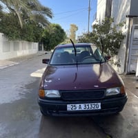 بيع مستعجل سيارة اوبل استرا للبيع ماكينة ١٦ كير ماكينة بالشرط لا صرف و...