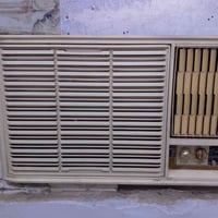 مكيف جنرار 2 ونص 350 وبي مجال تدفئه وتبريد جاهز مكاني الحريه 077117218...