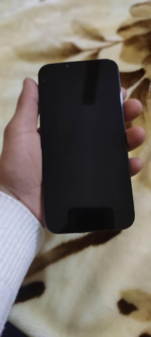 ايفون 13 برو ماكس ذاكرة 256
تك سيم 
لون بحري
جهاز حيل نضيف 
مصعد بطاريه الباقي شرط 
السعر 650 بي مجال


**إذا كنت صاحب هذا الإعلان وتريد حذفه لأي سبب، رجاءا أرسل رسالة إلى الدعم الفني**