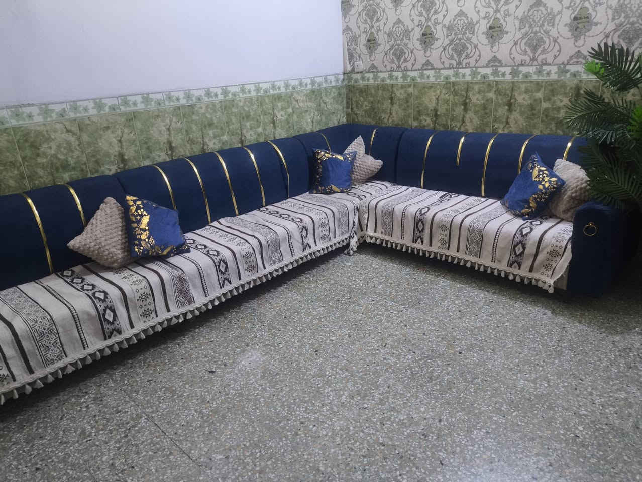 السلام عليكم 
تخم للبيع مكان الشعله السعر ب١٥٠


**إذا كنت صاحب هذا الإعلان وتريد حذفه لأي سبب، رجاءا أرسل رسالة إلى الدعم الفني**