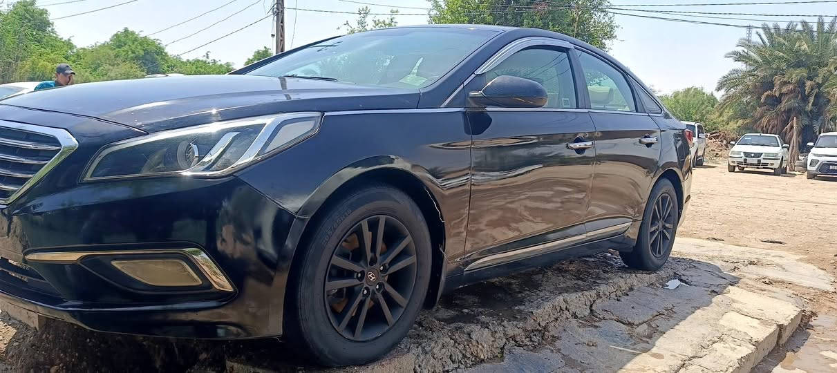 سلام عليكم سوناتا موديل 16 امريكي سياره ليبل واحد فقط باب خلف سايق مبدل وبيه 3قطع صبغ مكينه وكير كفاله وسياره جاهزه مكاني الديوانيه سعر 105وبيه مجال *********** ديوانية, القادسية
