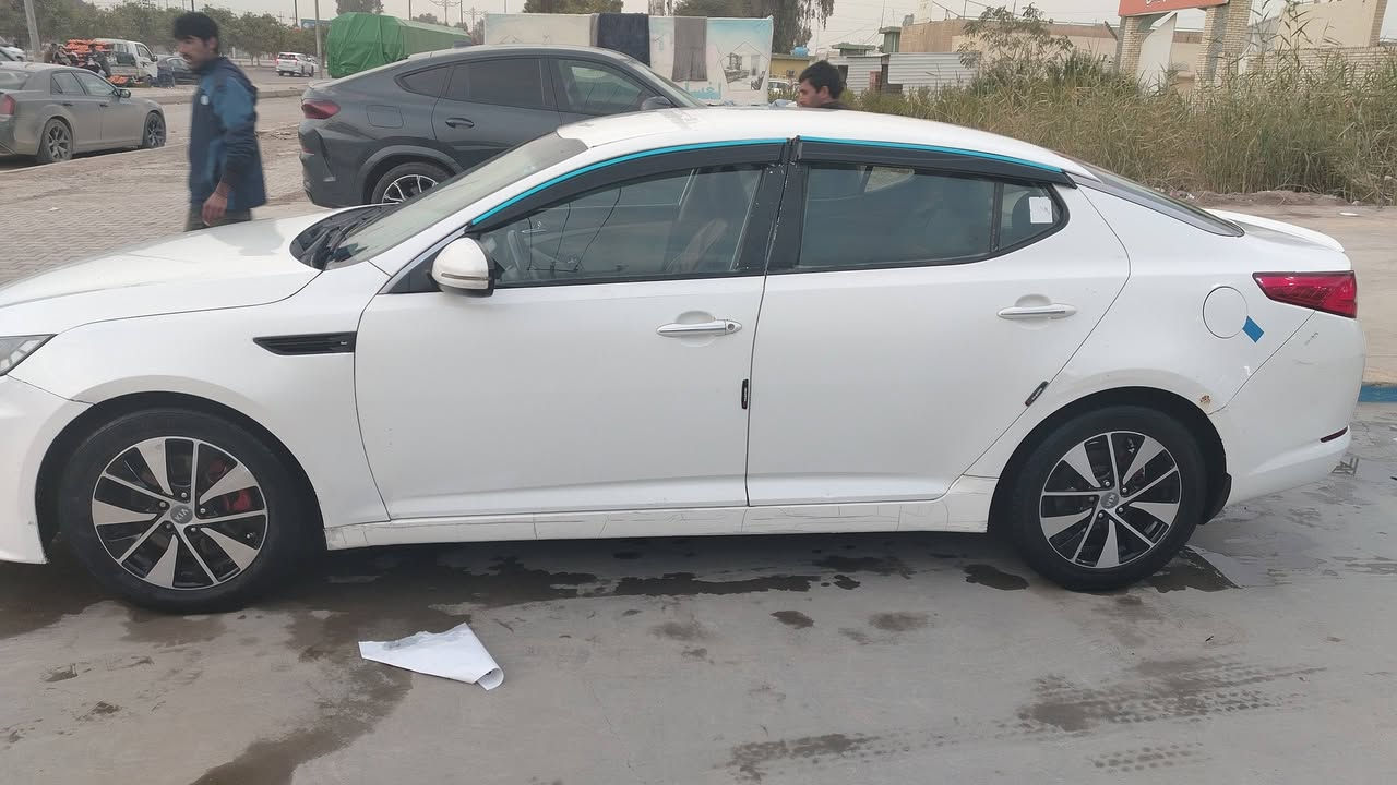 السلام عليكم من رخصة مدير الكروب
اوبتيما موديل 2011 وا د خليجي مكينه دوش
رقم اربيل الجديد بيها قطعتين رش اثر شخوط مكفوله من الضربه والتبديل كير ومحرك كفاله مكان السيا ه ديالى بعقوبه السعر 110 وبيها مجال حك الجيه ***********
