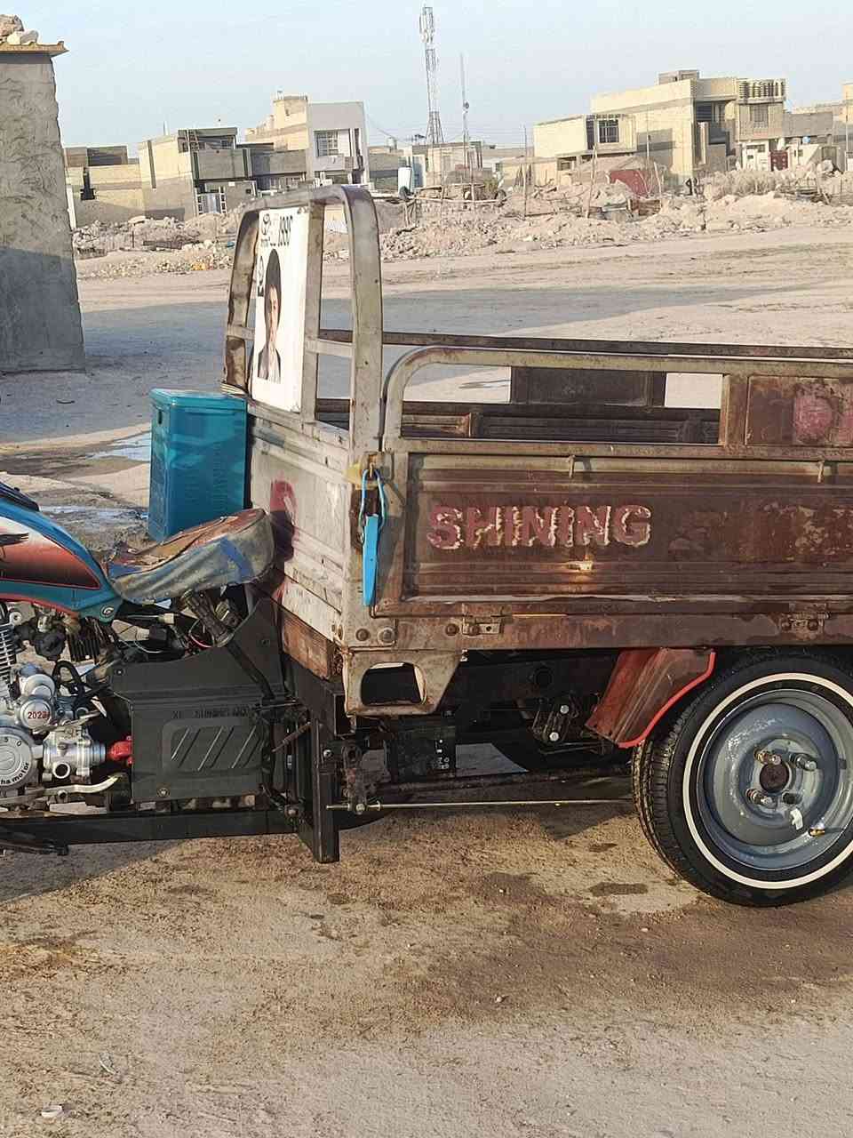 سلام عليكم ستوته للبيع موديل 21 رقمه سنويه ل 28 مقفوله عام السعر ا السعر المليونين و600 وبيها مجال ***********
