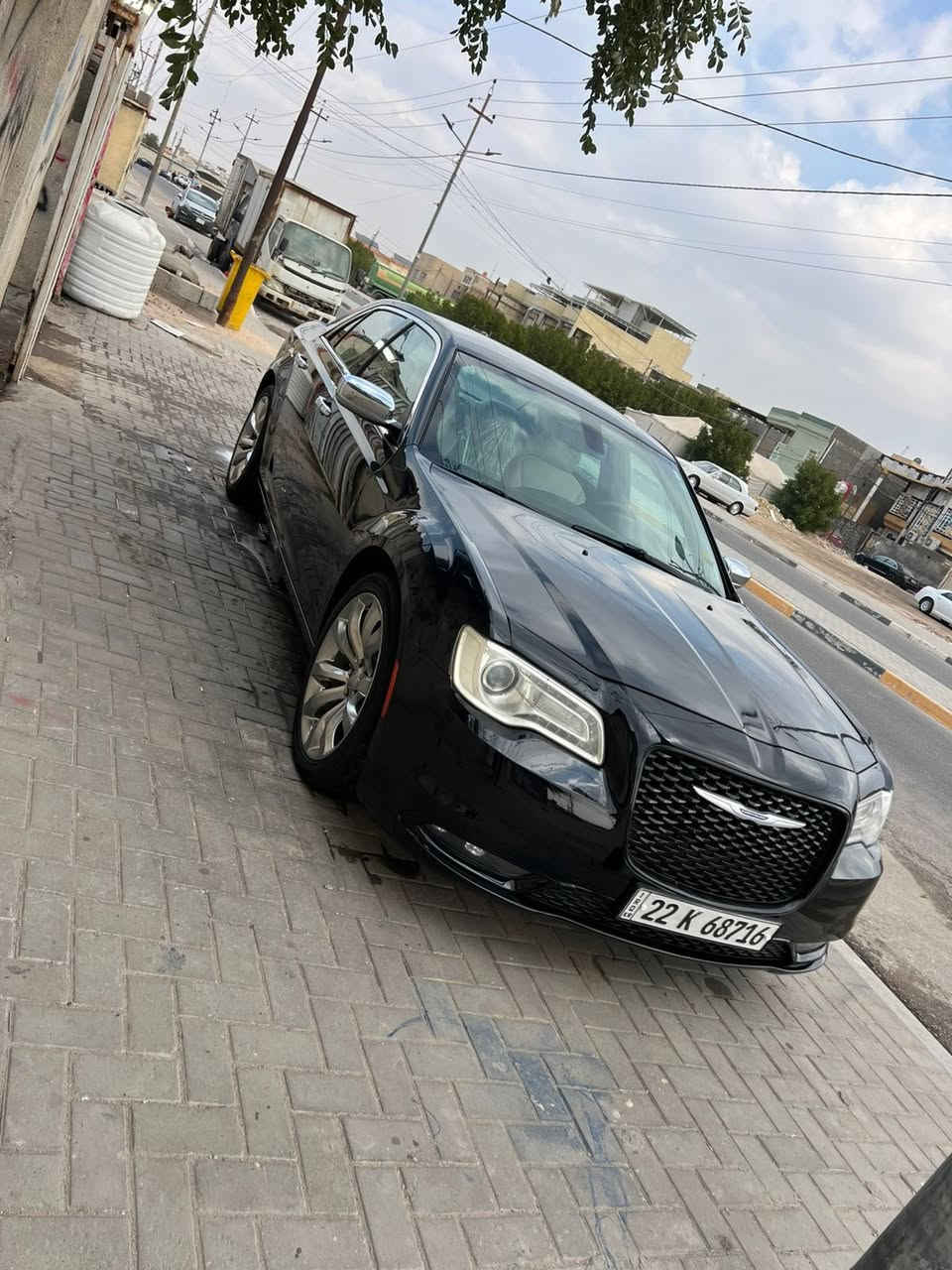 🚗 كرايسلر للبيع – موديل 2019 اصل
• الون اسود
• رقم: أربيل (تحويل أو وكالة)  
• الممشى: 93 الف
• الدواخل: بيج  
• المحرك: 3600 (بكفالة)  
• حادث: بنيد مبدل + جاملغ بارد  – الصور موجودة بالمنشور  

📍 مكان السيارة: البصرة / القرنة  
📞 رقم الهاتف: ***********  

💰 السعر: 220 ورقه قابل للتفاوض
