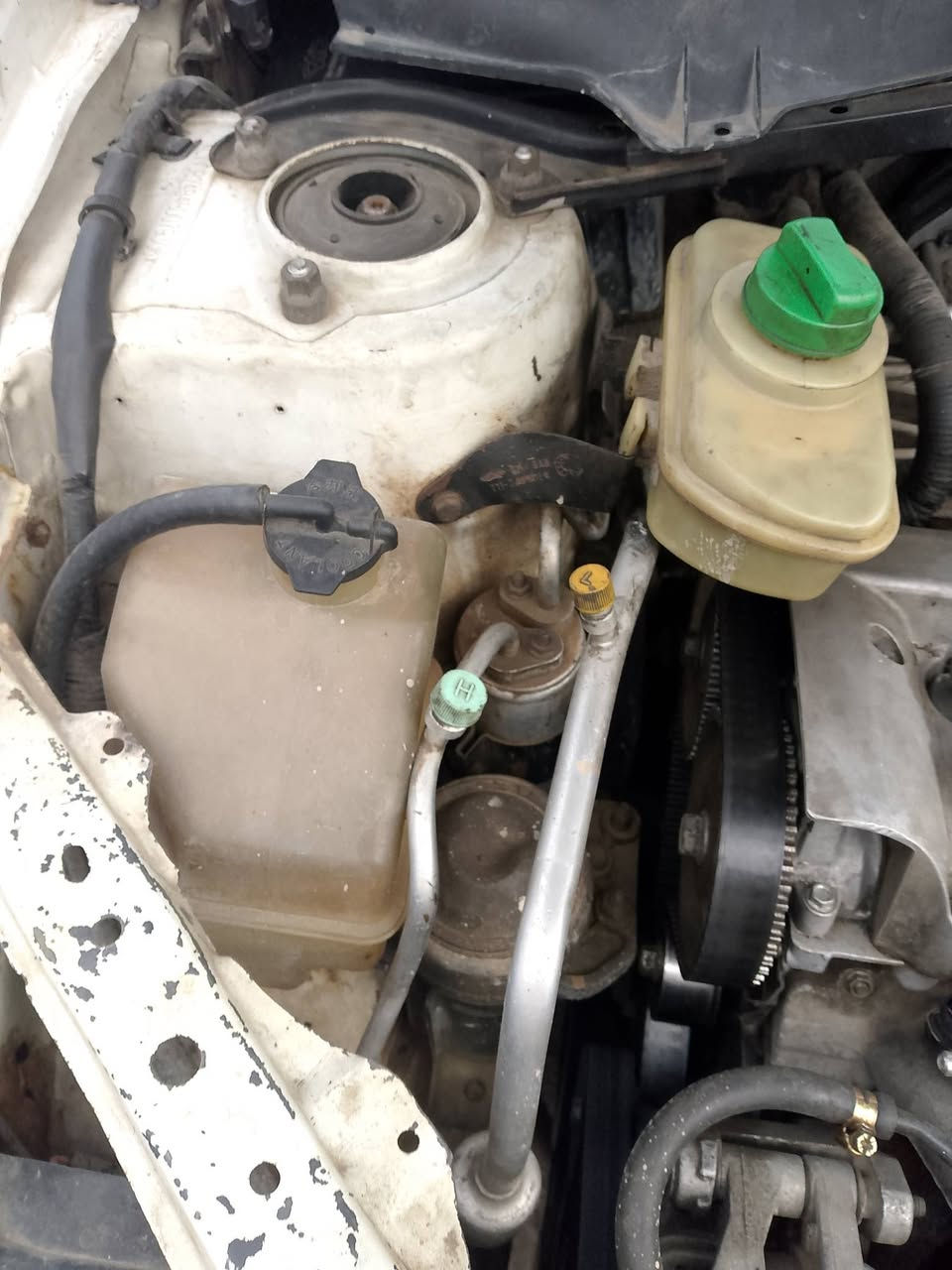 شيري تيكو 2011
كير ميكانيكي 
سنوية باسمي 2029
هزة جديدة رقم انكليزي جديد 
كهربائيات شغالة داخل وخارج
تبريد شغال 
صدر نظيف 
شاشة كاميره خلفية 
مرايات جانبية كهربائية 
 سايدروف شغال
مبدل باب الصندوق 
العنوان بغداد سريع الدورة مقابل شارع 60 
السعر 58 وبيها مجال بسيط 
للاستفسار 
*********** واتساب
