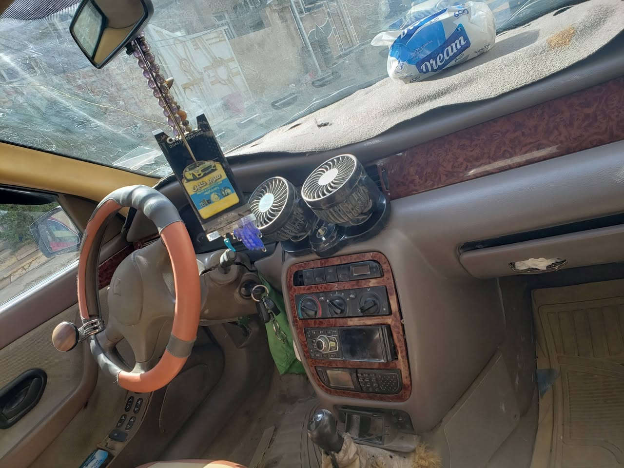 سلام عليكم
سياره سمند للبيع 

مواصفات السياره / 
باب  اليمين مبدله 
الاماميه والخلفية مبدلات جديد 
سعر 40 ورقه وبيه مجال للشراي
مكاني كربلاء 

***********
