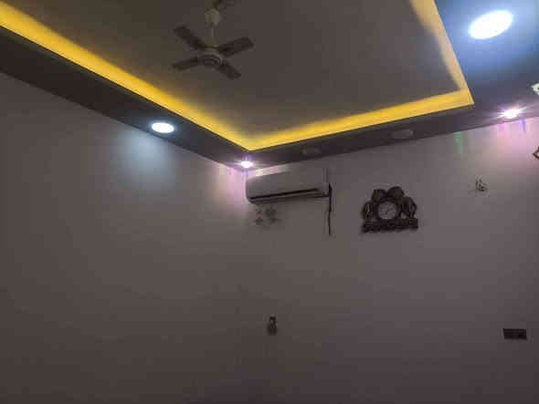 200 متر للبيع موقع مميز قريبه من الشارع العام
خدمات كامله ماء كهرباء تبليط بعرض 15 متر خط مولد سوك مدارس اهليه وحكوميه انترنيت ضوئي
بسعر 90 وبي مجال
عنوان البيت نجف مقابل ملحق قرية الغدير
للاستفسار اتصل على *********** أو مراسله واتساب
