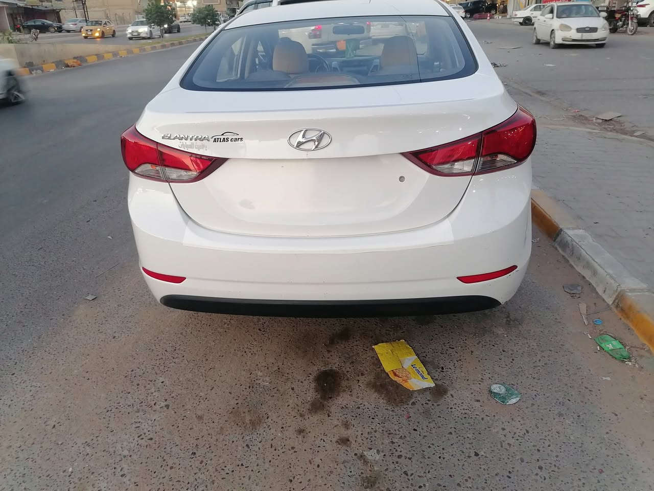 السلام عليكم 
النترا خليجي موديل 15 مكفولة من الصبغ والضربة فول مواصفات من عدا البصمة 
سلايت 
اي بي اس ABS
مري شفط 
خمسة ويل كب 
مثبت سرعة 
يدات نيكل 
دوس نيكل 
ترايش نيكل 
اربعة دسك 
مكان السيارة بالنحف 
رقم اربيل الماني 
السعر 132 وبية مجال 
الاتصال ***********
