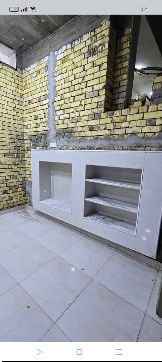 السلام عليكم خلفه سيراميك جدران وارضيه شغل نظيف ومرتب ودرجه أولى بشرط الالتزام بعمل التواصل مراسلت الصفحه أو اتصال عل الرقم *********** واتساب مفتوح التوفيق والنجاح الدائم يارب
