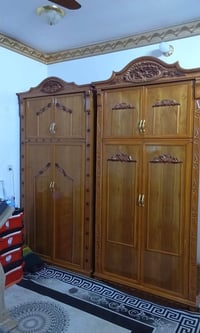 كناتير جدد احطاطه  لبيع  واحد ٣٠٠ وبي مجال ابيع ثنينهن مابيع واحد  078...