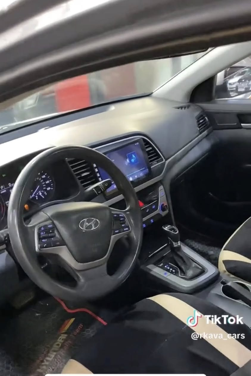 النترا موديل 2017كير ومكينه شرط قطعه وحده بدون داخل معلومات اتصل ع رقم سعر 120مجال ***********
