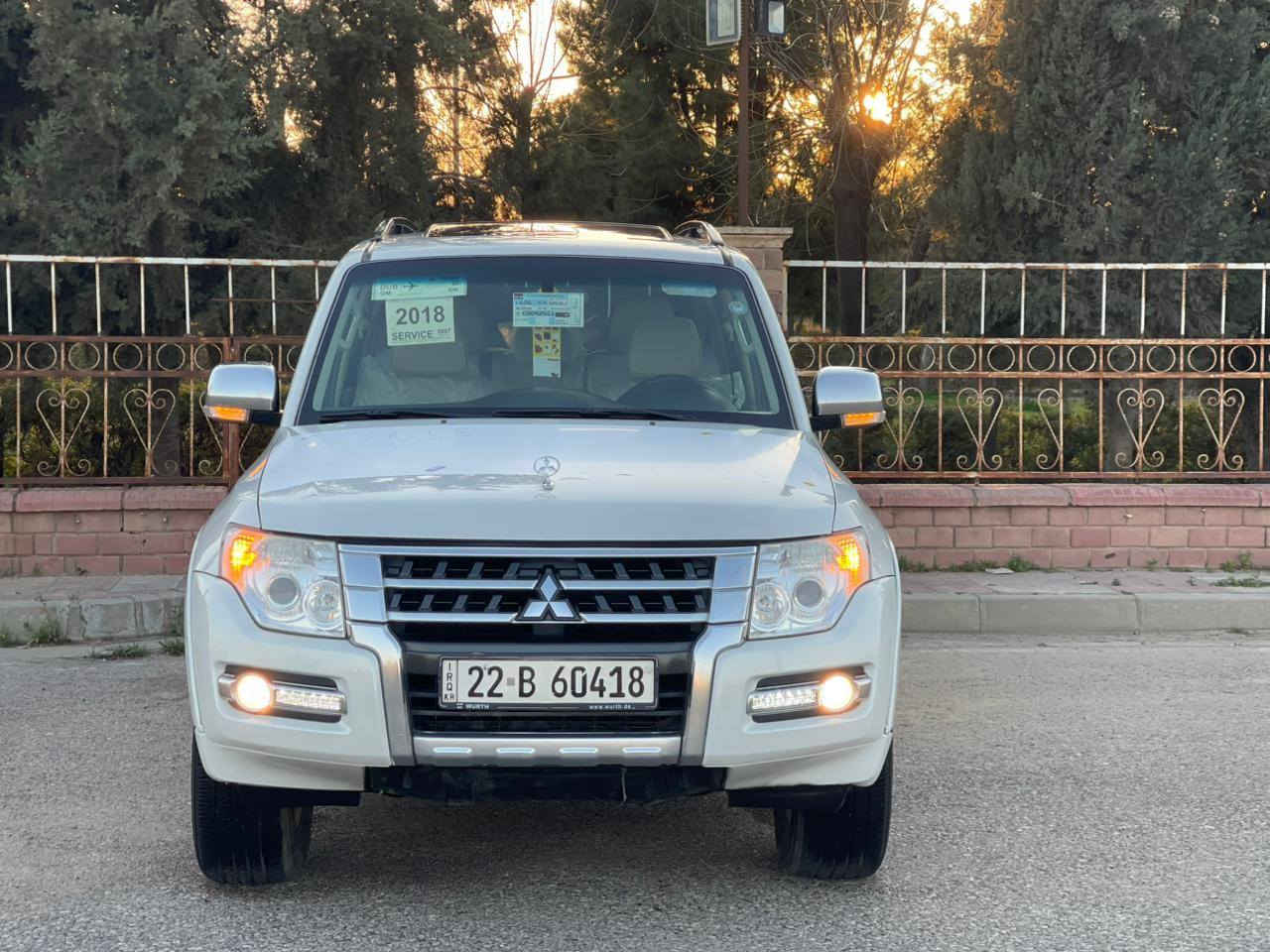 باجيرو للبيع ***********
بي واتس اب 
 سعر 183 قفل 
محرك 3.500
كفاله عامه 
بدون صبغ 
بدون تعديل 
بدون حوالب
ماشيه 107 الف 
سلايد فورويل 
لون صدفي 
مكان اربيل
ملاحظه
 سيارة
 مواصفات كويتي 
مو حبتور
