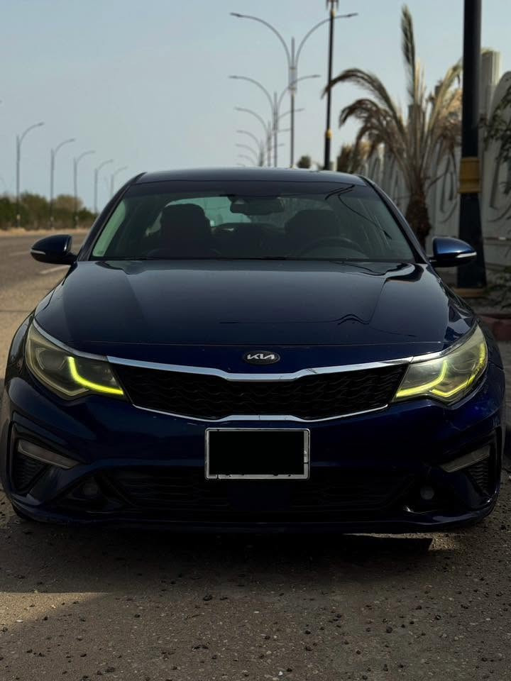 كيا اوبتيما Kia optima
موديل 2019
فئة EX فول عدا الفتحة.

وارد امريكي حادث خلفي جاملغ خلفي فقط جهة السايق موضحة ب الصور + هنا ب العراق بيها باب تبديل جهة السايق + طخة ب الدعامية .

وصار بيها ضربه دراجه ب جهة الصدر موضحة ب الصور ابيع السياره على ضربتها.

بجم كبس.
ماشية 98 ألف.
مكان السيارة بصرة.
السيارة حرة رقم ميسان مميز.
السعر :- 132 ورقة وبيه مجال.

رقمي واتساب واتصال :-

***********

