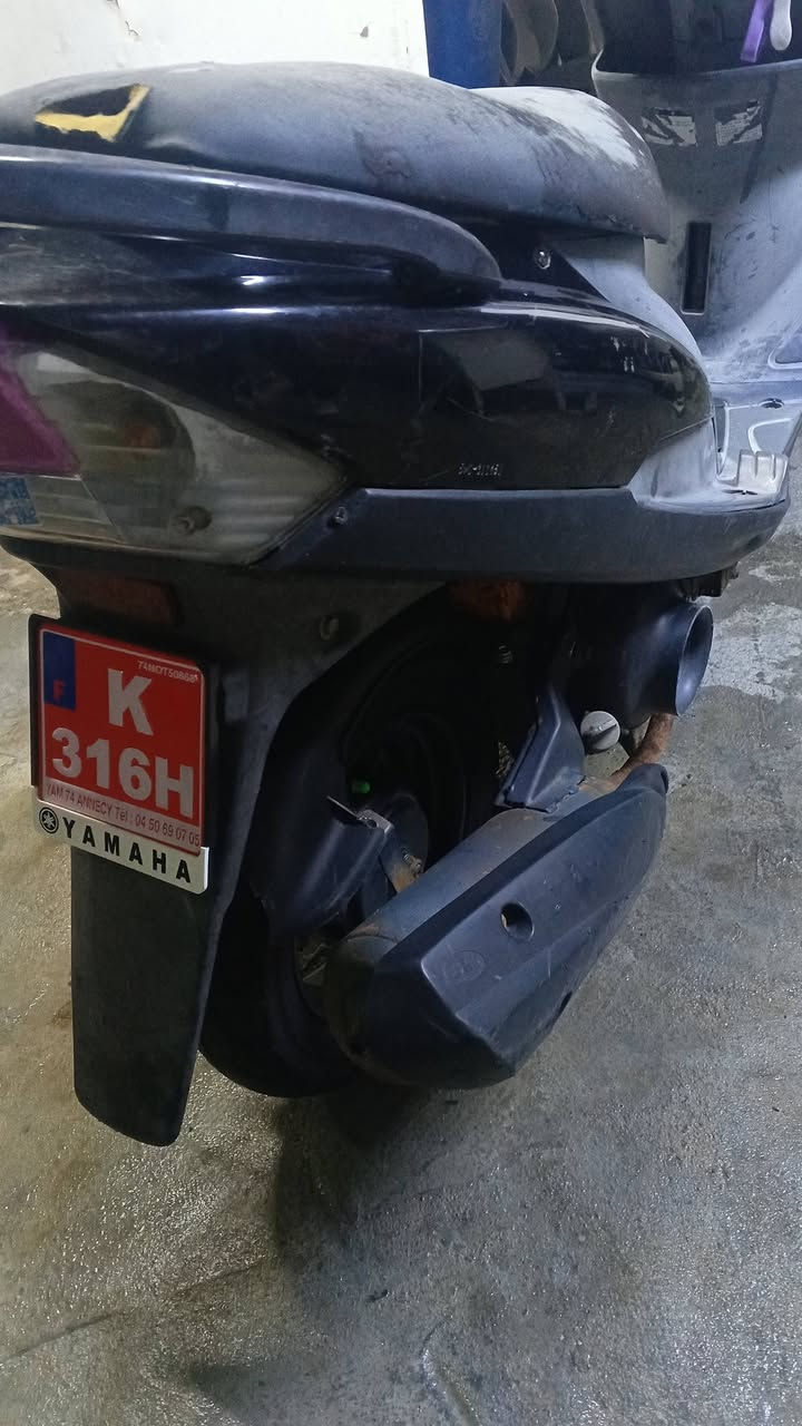 ماكس منغولي للبيع السعر 350 وبيه مجال قليل العنوان حي السلام الطوبجي قرب دائرة  نقص برغي صالنصه الرقم ***********
