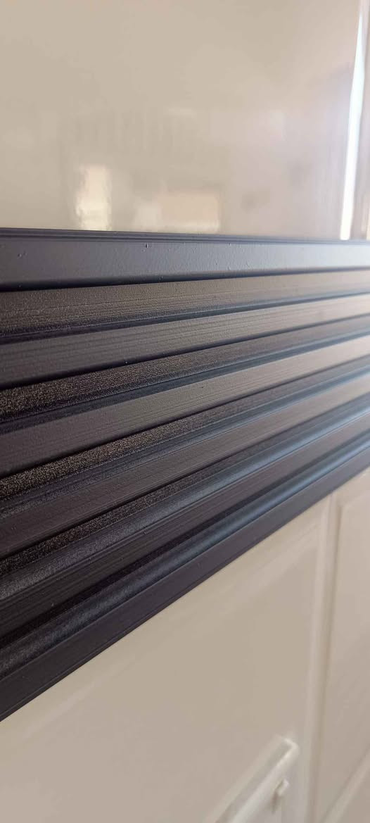 هەموو کەلوپەلەکان  زۆر تازەن و لۆکن ، هەروەها بە نرخێکی گونجاو ، ناونیشان :- سلێمانی ، ڕاپەڕین 
ژ.م :- *********** السليمانية, العراق
