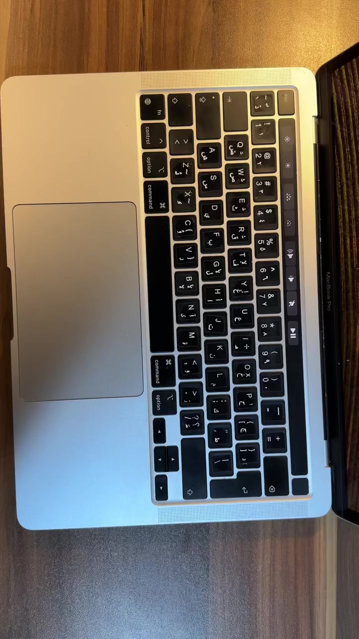 Macbook pro  m1 2020
https://t.me/Appllle_Product

13,6 inch
Ram 8 
Hard 256 
لون سلفر ،،باتري 87‎%‎✅
يلمع لمع🫰💙
بدون ملحقات 

للطلب والأستفسار ارسال رسالة 

قناه التلي 
https://t.me/Appllle_Product

تيك توك
www.tiktok.com/@wolf.wiq
انستا
https://www.instagram.com/wolf.wiq/profilecard/?igsh=MXdpZG5maTQ5N3p1ZA==


**إذا كنت صاحب هذا الإعلان وتريد حذفه لأي سبب، رجاءا أرسل رسالة إلى الدعم الفني**