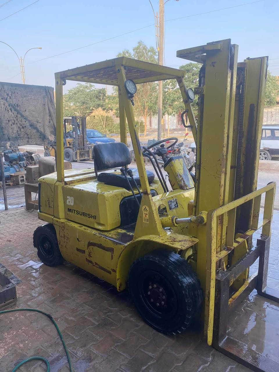 رافعه مسيوبوشي 2طن بانزين بدون سعر 38 ورقه ومجال بصيط ***********
