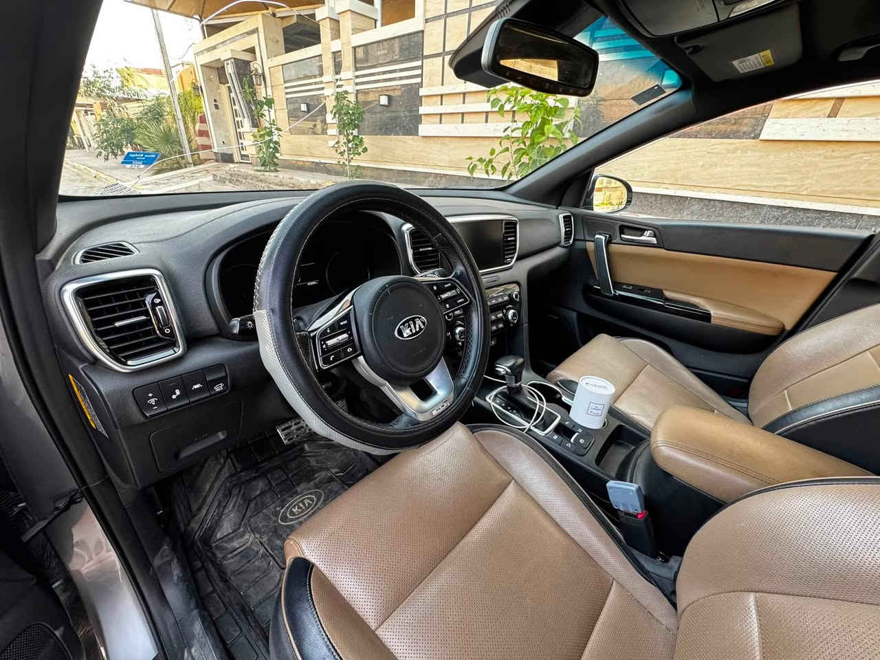 🚘 للبيع كيا سبورتج أمريكي 2022 🚘
🔥 فول مواصفات (Full Option)
🔥 محرك 2000 تيربو
🔥 ممشاها 66 ألف مايل
🔥 سيارة نظيفة ومرتبة جداً
🔥 الضرر فقط جاملغ أمامي

✅ محرك وأداء ممتاز
✅ مواصفات كاملة
✅ جاهزة للاستخدام ولا تحتاج أي مصاريف
✅ استخدام مريح وشكل رياضي مميز

💰 السعر: 18,500 دولار
📌 يوجد مجال للتفاوض بالمعقول

📍 العنوان: واسط / الصويرة

📞 للاستفسار والمعاينة:
***********

🌹 رزق الله البائع والمشتري 🌹
