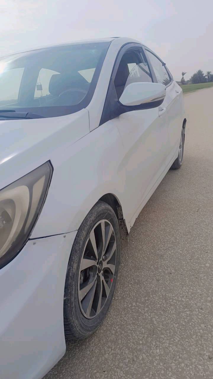 اكسنت 2015 خليجي فول
مكينه 1600 مكينه مكفوله وكير
فتحه طكتين +تحكم ستيرن جهتين
تخم تاير جديد 
تدفئه تبريد منضومه جديده
سنويا لل2027 تحويل ثاني يوم
بيها صبغ 4قطع والقماره صبغ
السعر ب77يها مجال
مكان السياره نجف
رقم ***********