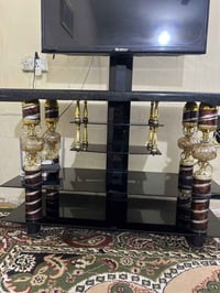 ميز بلازما • مستعمل نظيف • حي اور بغداد