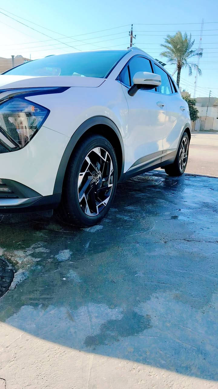 سبورتج خليجي كفاله الموديل : 2023
ماشيه،50 
بصمه  
انضمه قياده
تشغيل عن بعد 
حساسات امامي خلفي 
 شاشه +عداد دجتل 
كامره دواره 
بصمت ابواب 
ترحيب عند لاقتراب 
مثبت سرعه 
داخل بيجي 
محرك 2000 دوش 
شاحن واير لس 
الصابيح الماميه LED
المصابيح الخلفيه LED
مانع انزلاق 
شاشه ابل كار بليل +جي بي اس 
انذار عند الاقتراب
اشاير بل مري
السعر220$
الرقم بغداد  باسمي
مكانهه بغداد المحموديه 
سياره جديده متصرف دينار عليه
للاستفسار ***********
