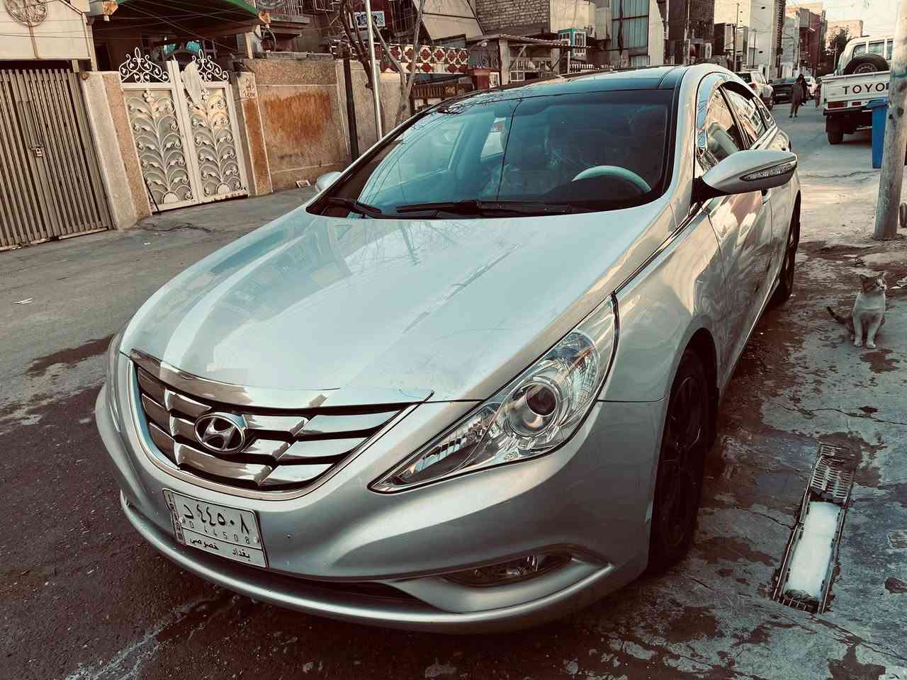 السلام عليكم للبيع سوناتا ٢٠١١خليجي السيارة كفالة من الضربة والصبغ بس بيه بالجاملغ خلفي جهت السايق صبغ السيارة خير من الله محرك٢٤٠٠دوش المواصفات شاشة كامرة تحكمات ستيرن حساسات خلفية كشن كهرباء بانوراما تدفئة تبريد ثلج رقم بغداد السعر١١٠وبي مجال العنوان بغداد البلديات الرقم***********
