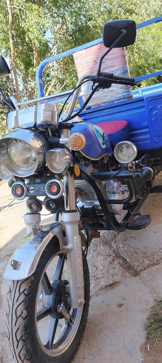 السلام عليكم ستوته فحل 2023للبيع مكفوله كفاله عامه من الشخط اوراق اصولي باسمي 
كهربائيات كلها شغاله 
سعرها 2500وبيها مجال 
***********
