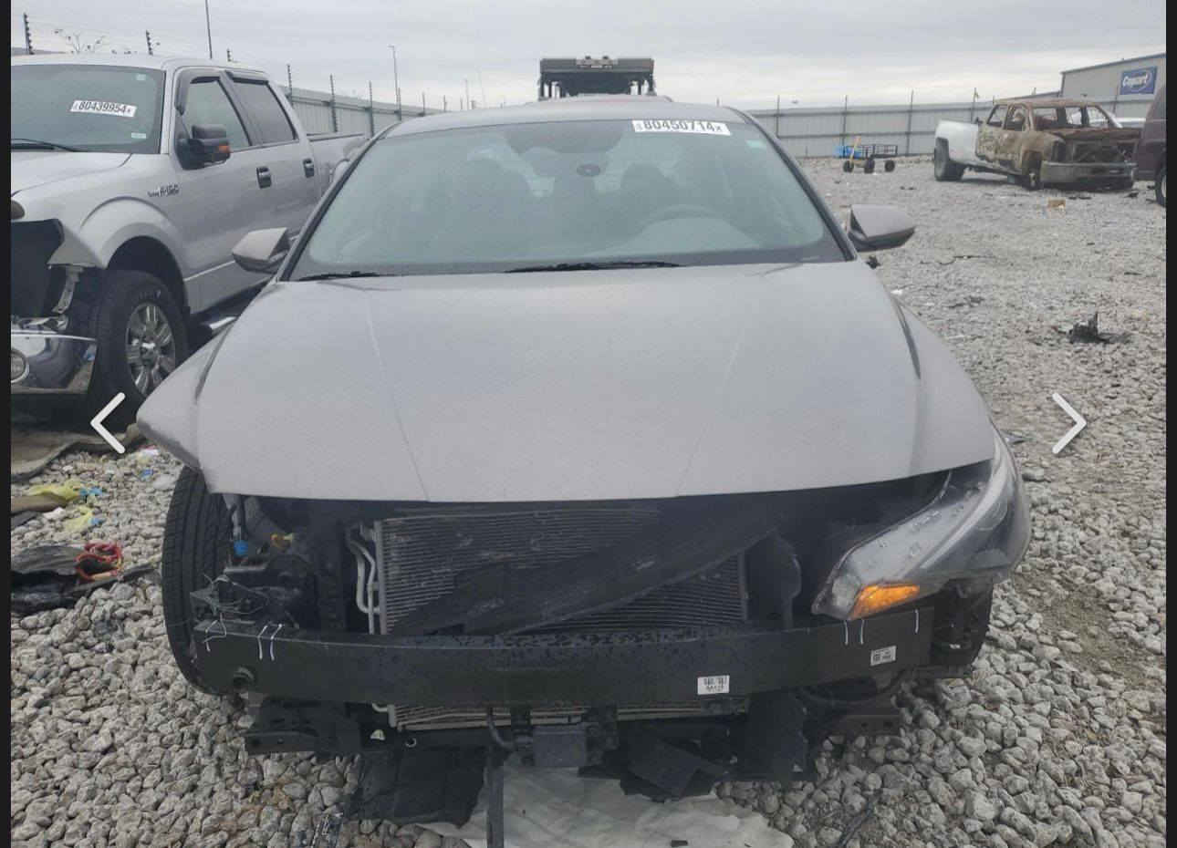 سلام عليكم
بيع او مراوس بعاليه 
النترا 2023  رقم  بغداد باسمنه  ماشيه ٤٤ سياره جدا جديده 
وارد امريكي صبغ جاملغ فقط وشبر من لبنيد لباقي مكفول بدون دواخل حادث خفيف  محرك  دوش 
مواصفات هواي بيها تشغيل عن بعد 
للتواصل واتساب  ***********
