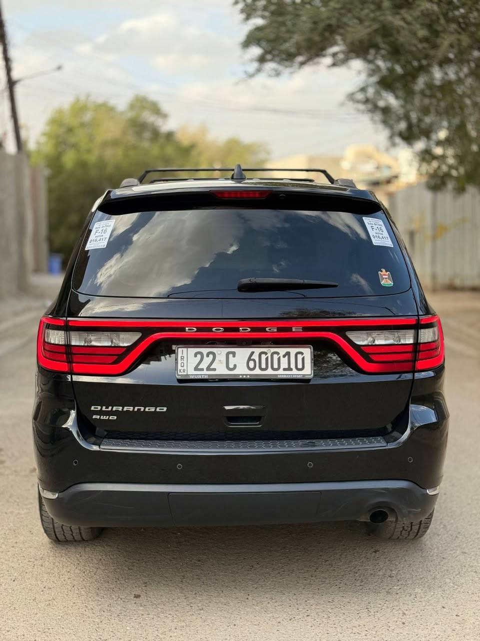 دودج دورانكو جي تي GT 
الموديل : 2017
#الضرر : دعاميه فقط وشبر كارت بلبنيد ( بدون دواخل )
#الكفالة : السيارة مكفولة كفالة عامة 
#الرقم : اربيل جديد ( تحويل ثانيوم بسمي )
#المواصفات : 
▪️السيارة : #دوج #دورنكو فئه GT
▪️المحرك : 3.6L . V6  ( ستة سلندر )
▪️حجم الويل : ويل كب حجم 20 اسود اصل مع طقم تايرات بحالة ممتازة
▪️مصابح امامية زنون مع LED 
▪️بصمه للأبواب مع بصمة وبصمة تشغيل
▪️رادار امامي مانع تصادم
▪️حساس خلفي اصل
▪️تحذير الخروج عن المسار
▪️تحذير النقطة العمياء
▪️مقاعد تدفئة
▪️تدفئة مقود القيادة
▪️كامرة خلفية دوارة اصل مع الستيرن
▪️شاشة الدشبول الحجم الكبير 10.1 انچ
▪️نظام ملاحة GPS
▪️گير شفتر ستيرنك 
▪️تحكم فول كهرباء لكرسي السائق
▪️ذاكرة كشن لحفظ وضعيات الجلوس ( ميموري )
▪️سستم صوت
▪️تشغيل عن بعد
▪️صف ثالث من المقاعد 7 راكب
▪️قاعدة سحب للهوك
▪️إطفاء وتشغيل اوتماتيكي
▪️تحكم ستيرن جهتين بلوتوث وحاكية وكروس سرعة وتحكم صوت 
▪️نظام ABS مانع انزلاق
▪️السيارة جديدة وبوضع الشركة.
السعر المطلوب :  198 وبيها مع المجال.
الاتصال على : ***********
عنوان 📍السياره بغداد الرصافه العبيدي
