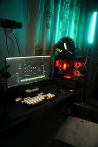 pc للبيع المواصفات المعالج i 5 13400f كرت الشاشة 5060 من asus الماذر ب...
