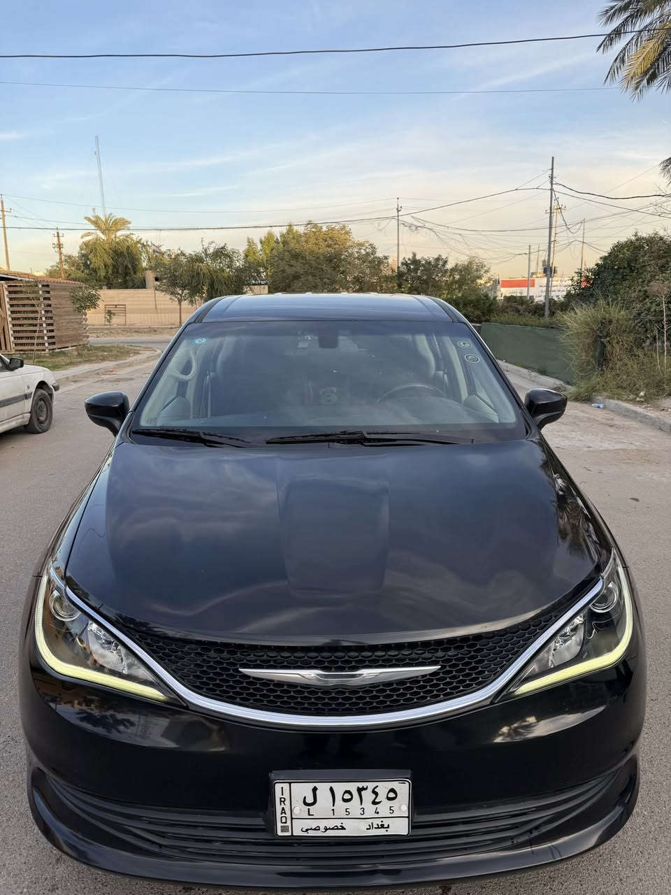 سلام عليكم
كرايسلر باسفيكا موديل 22 لون اسود رقم بغداد بأسمي تحويل ثاني يوم مواصفات معروفه 
بصمه تشغيل عن بعد
تدفئه كشنات وستيرن 
شاشه + كامره 
بيبان سلايد + صندوك كهرباء 
لايت زينون عالي ناصي 
السياره حادثها امامي مبدل جاملغ وبنيد 
وبيها كلير من امريكا ابيع حزام سياره جديده 
مكان سياره بغداد حي العدل 
السعر :183 وبيه مجال 
***********
