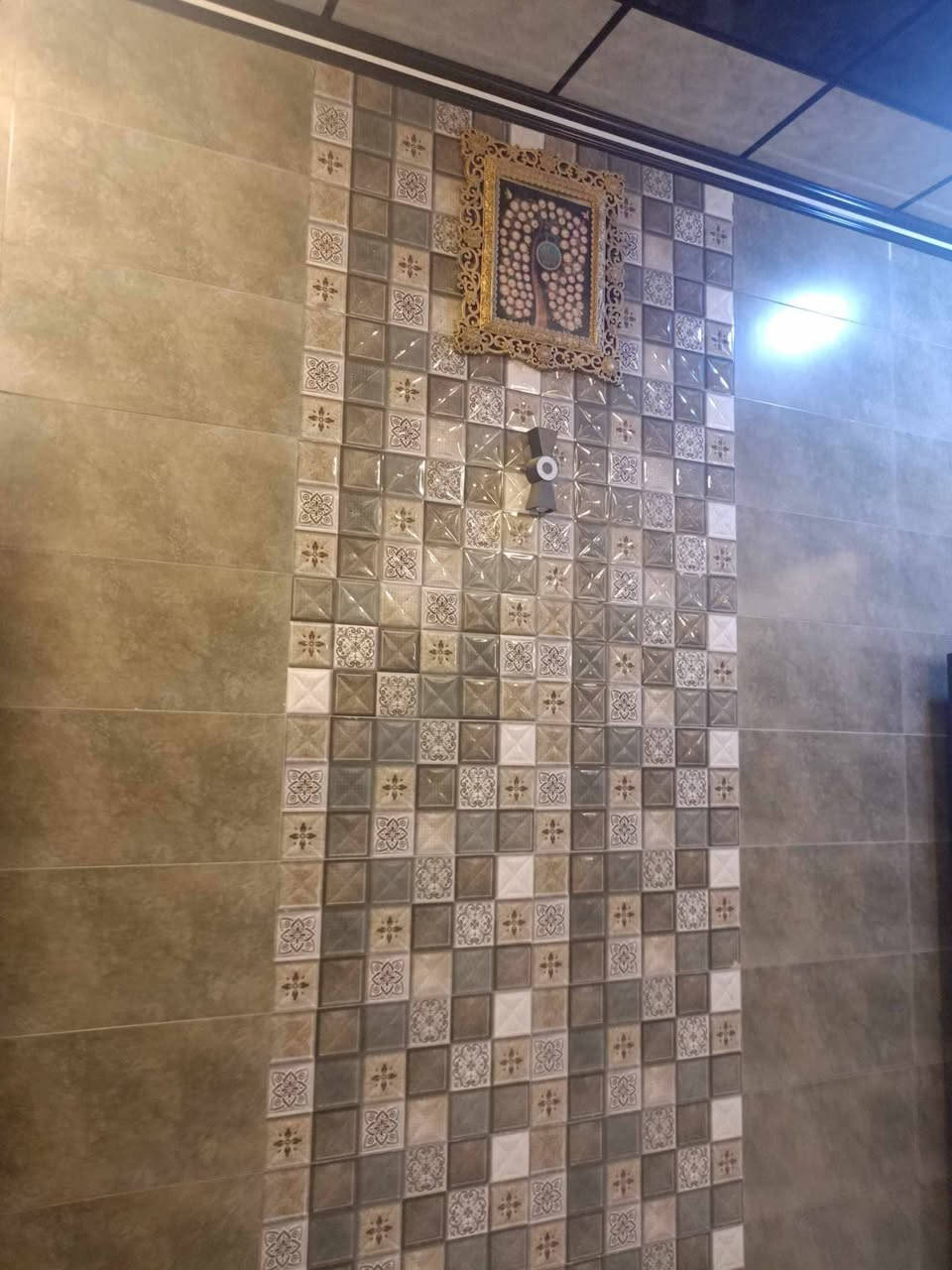 السلام عليكم
دار للبيع 🏬🏠
٢٠٠متر
واجه ٨متر
نزل ٢٥
يحتوي الدار على ٦ غرف نوم
هول جلسه عائليه كبير
هول موزع درج صحيات
٢حمام
١ سويت
موقع الدار مشيرفه الثانيه جمعية النسيج
رقم الدار ٥٥ً/٥٥
نوع العقار سند صرف تحويل
للأستفسار أكثر الاتصال على الأرقام التاليه
***********
***********
***********
***********
