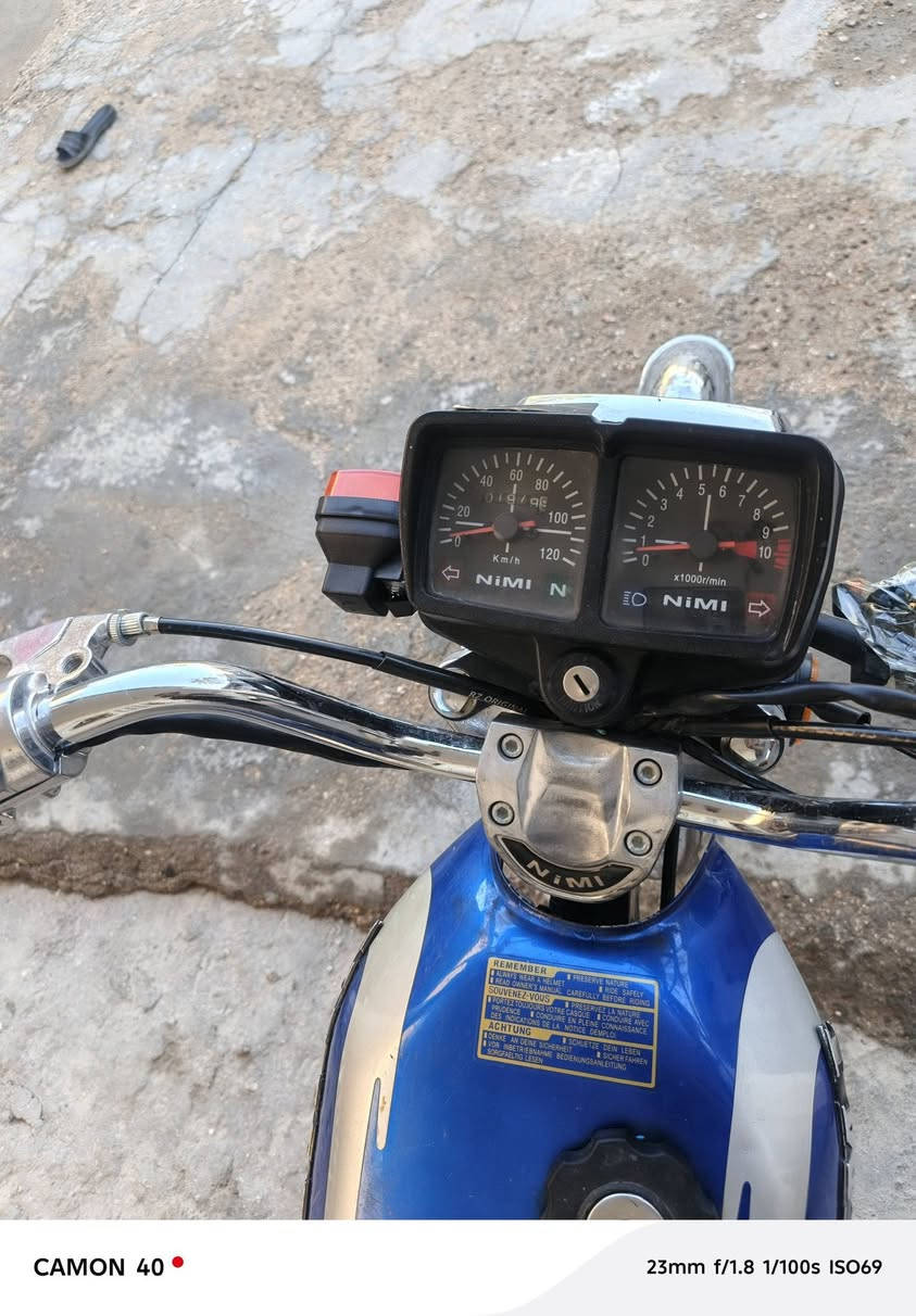 *********** المكان بابل السعر 700 وبيها مجال الموديل2025 المحرك125
