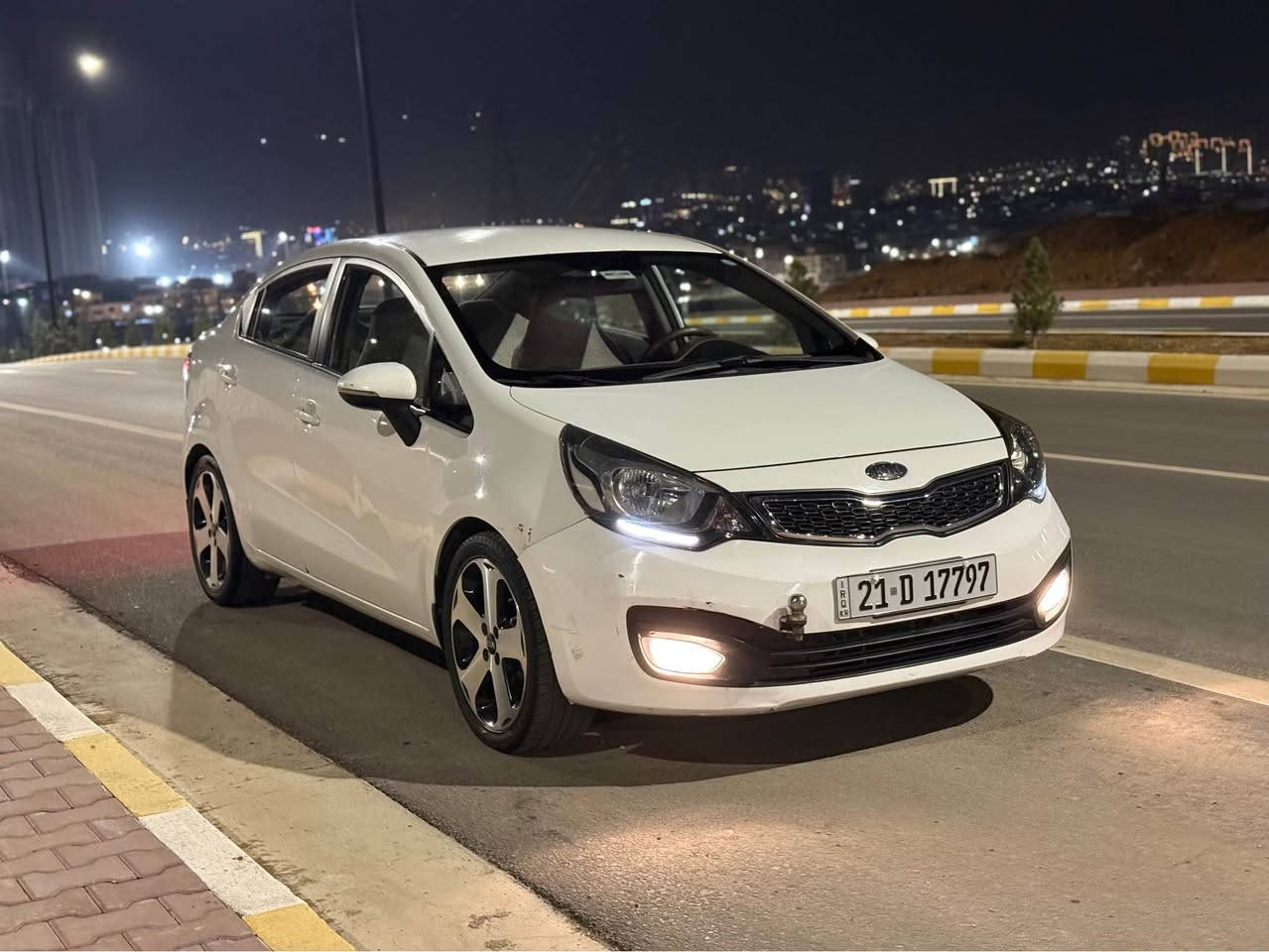 كیا ڕیۆ مۆدێل ۲٠۱۳ خلیجی بێ بۆیاخ كەمێك وردەی هەیە ناو خەنەیی سەنەوی تا ۲٠۳٠ تازەیە تاقم تایەی تازەیە گەرمی و ساردی بەشەرت گێڕو مەكینە بەشەرت نرخی كۆتایی ۷۹ گەڵا هیچ كەمتر نابێت *********** السليمانية, العراق
