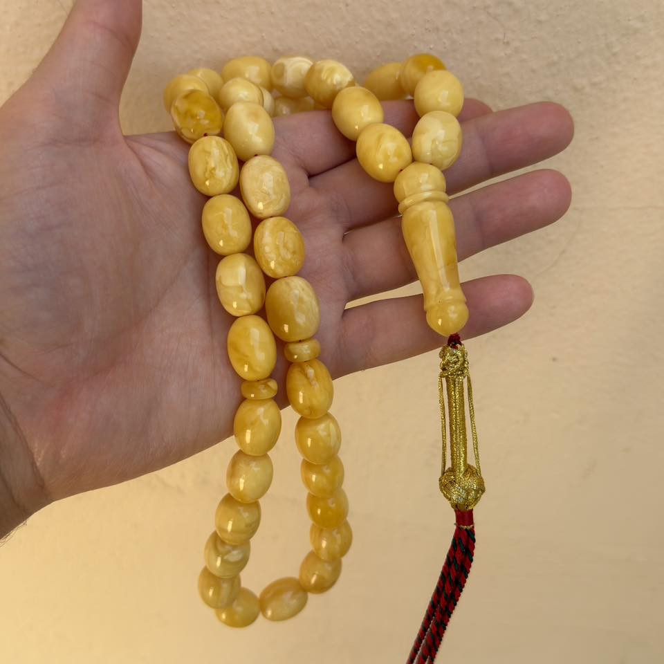 مسباح كهرب  خامة شجرية گصة بيض الحمام الوزن 82 غرام عدد الحبات 37 / يوجد فطر بسيط بالشاهد وممبين مثل مموضح امامكم متوفر توصيل لكل المحافظات


**إذا كنت صاحب هذا الإعلان وتريد حذفه لأي سبب، رجاءا أرسل رسالة إلى الدعم الفني**