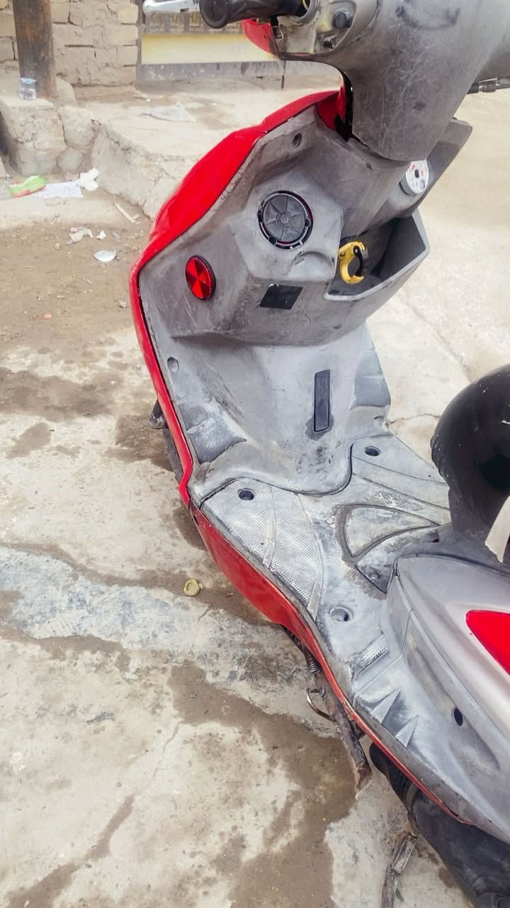 سلام عليكم سكنس فحل نوزل مكينه ناعمه كلش الكهربائيات كلها شغاله تخم تاير جديد شلعه ومعدل مكاني بغداد الامين الثانية الشراي يتصل *********** ما متواجد على الفيس بوك
