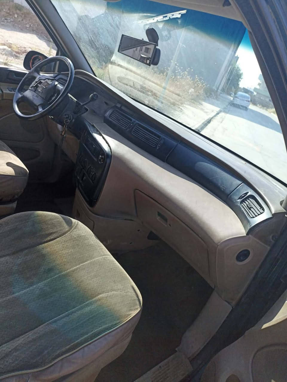 سيارة فورد ونستار وارد كندي موديل 2000 ارقام دولية شرط المحرك والكير نظيفان محرك والكير محرك ياباني أربعة سلندر تويوتا حجم2000 شرط التحويل سعر السيارة 20ورقة للاستفسار***********اسيا او***********
