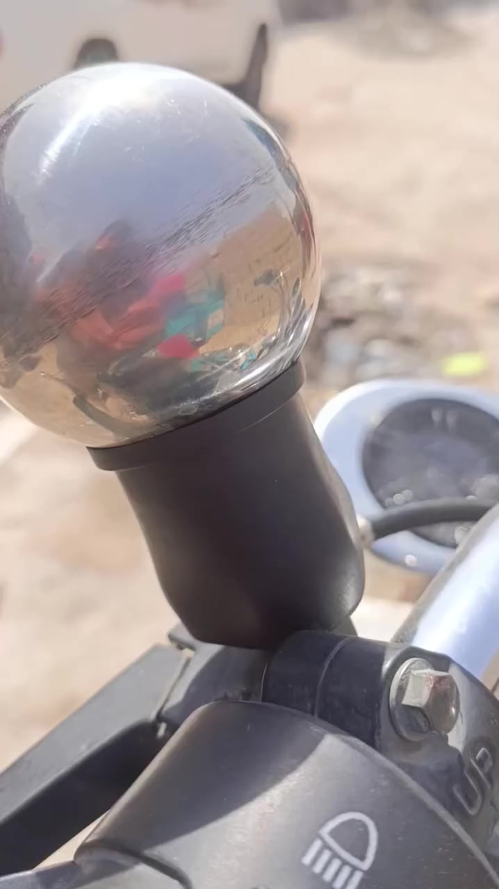 ستوته كربلائيه رقم او سنويه  موديل 23 طالعه بل 26 صالهة شهر او نص من طالعه من الوكيل سبيرها  جواها ما نازل مستعجل على بيعتها ستوته ماعايزها برغي كلها كفاله السعر تلث ملاين او اربعميه 3400 المكان البصره الكزيزه الرقم للستفسار ***********
