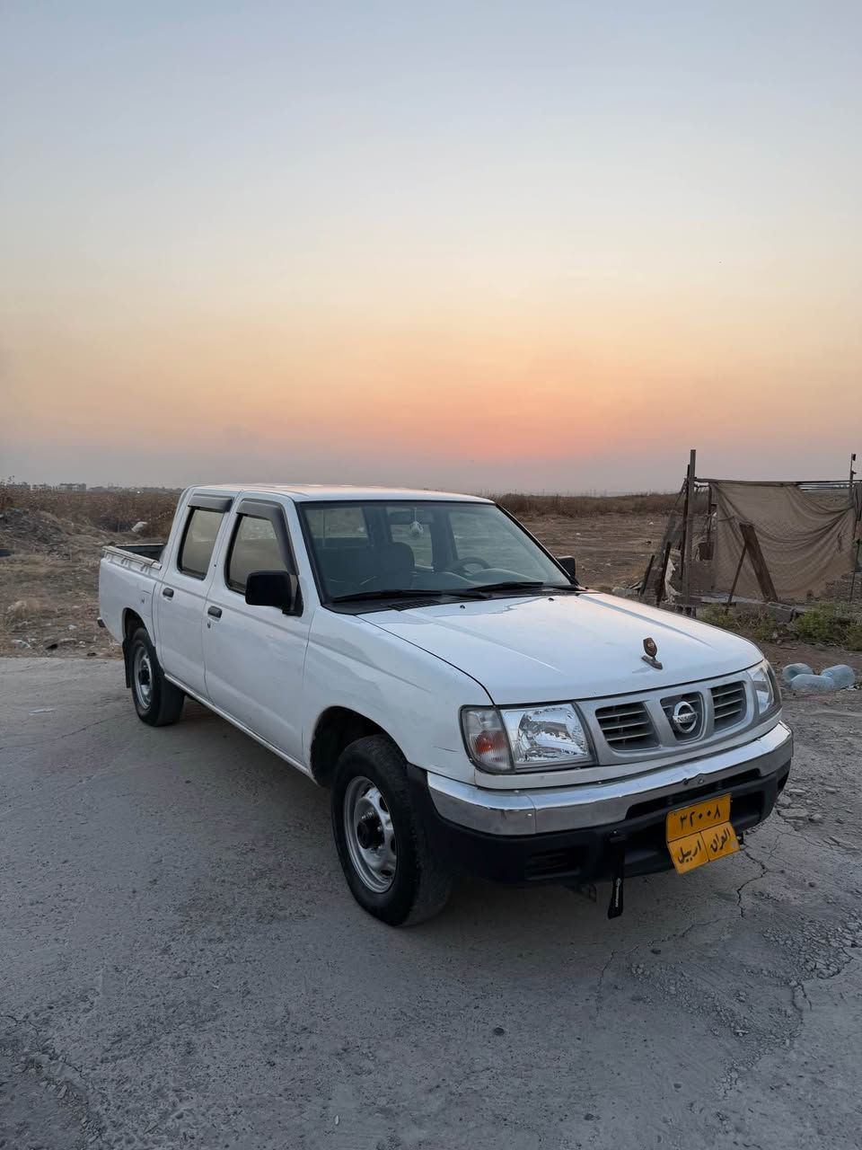 ***********
نیسان پیکەب مۆدێل ٢٠٠١ 
تەبریدو پاوەر گیرو مەکینە بەشەرت سەنەوی ٣ مانگە بەسەر چوە
بەناوی خۆمانە وەکالە پەنجەمۆر بەشەرت
١ پارچە سبوغ بەبێ ژۆری زۆر نوی ماوەتەوە 
سعری ٧٢ وەرەقەو مەجالیکی بەسیت أربيل, العراق
