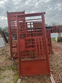 شبابيك • ابواب المنيوم • ابواب خشب