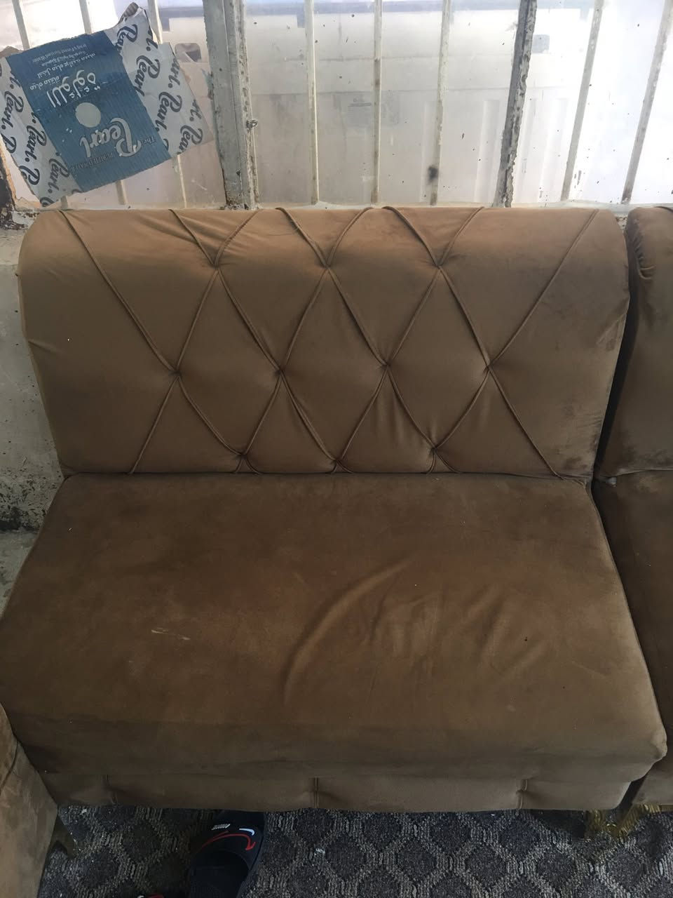 السلام عليكم تخم البيع اربع قطع 200الف بغداد الصحة ***********
