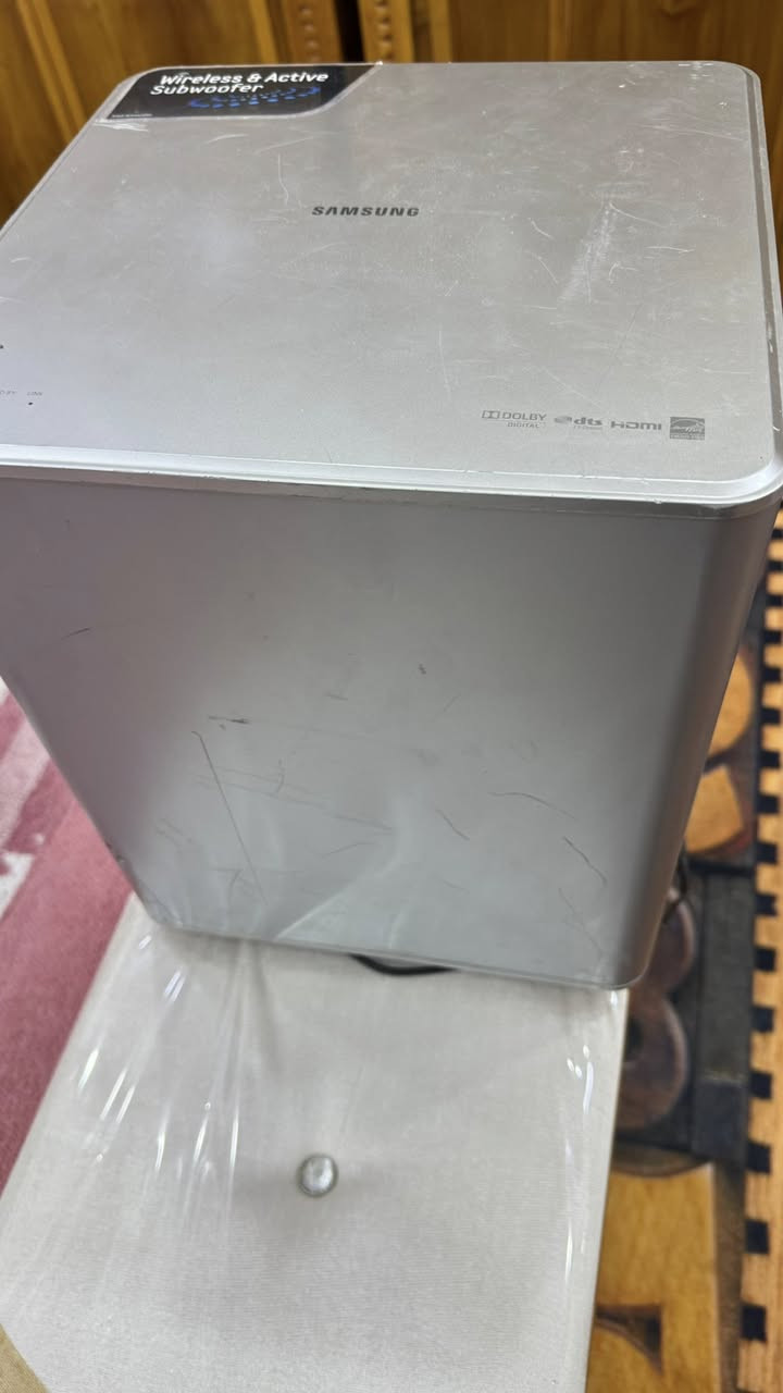 مكبر صوت بهيج شكل
شغال بس معرفت شون شغله خلي سعر وبالعافيه


**إذا كنت صاحب هذا الإعلان وتريد حذفه لأي سبب، رجاءا أرسل رسالة إلى الدعم الفني**