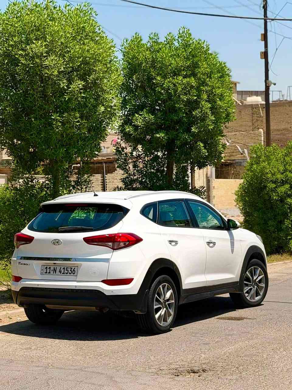 توسان 2018 خليجي سعرها 124وبيه مجال رقم بغداد دولي تحويل مباشر مكينه 2000 دوش تبريد ثلج صدر امامي خلفي جديد تخم تاير جديد سياره جاهزه كل نقص مابيه مواصفات سياره شاشه لمس كامره دوراه فول تحكمات ستيرن كشنات حضن + اشاير مري مود درايف نضام ايكو بعد بيه هواي مواصفات بيها مكانات صبغ ابيع صبغ عام  مكاني بغداد ***********اجاوب فقط اتصال بدون خاص
