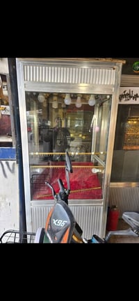 قاصه وجام خانه يعني عارضه للبيع السعر على الخاص هاتف ٠٧٩٠٢٨٣٧٠٤٦و٠٧٧٠٠...