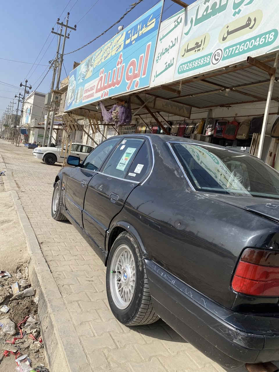 سلام عليكم  

بي ام bmw 520 للبيع 
لون أسود رقم بغداد تحويل مباشر كلشي مصفر السعر 48 وبية مجال 
محرك فانوس مسكر
موديل 92 شرط التحويل
   
سياره رادلها ترتيب شوية 
تواصل ع رقم  بي وات ساب مكان الدوانية
***********
***********
