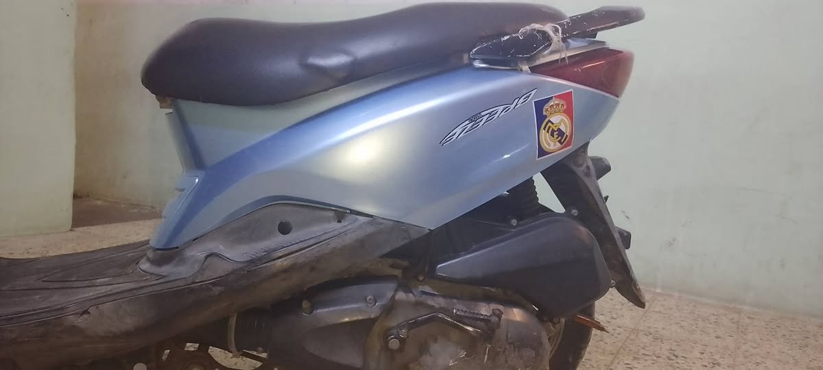 السلام عليكم دراجة بريز  لايت فوك للبيع موديل2006 نزلتهة من الرمبة قبل اربع اشهر كابريتر وسلف مال رمبة والدراجة مامفتوحة سلف شغال وهندر شغال الله شاهدماخذهة بمليون دراجة خير من الله ورايدهة ب850 وبيهة مجال قليل والحاب يتواصل الخاص موجود وبلخدمة


**إذا كنت صاحب هذا الإعلان وتريد حذفه لأي سبب، رجاءا أرسل رسالة إلى الدعم الفني**